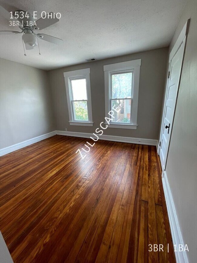 Foto del edificio - 1534 E Ohio St