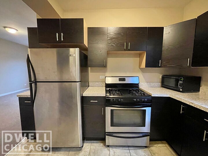 Foto principal - 1330 N Artesian Ave