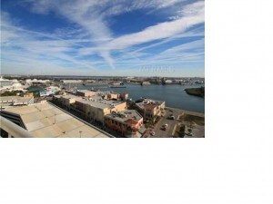 Foto del edificio - 449 S 12th St