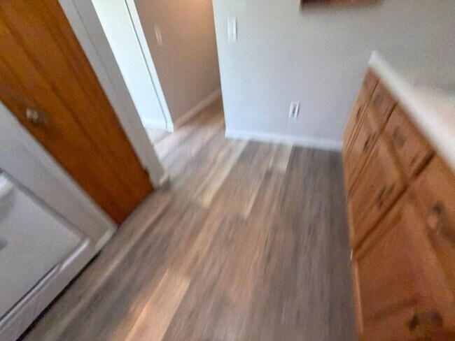 Foto del edificio - House for Rent in Bartonville 3 BR / 1 BA