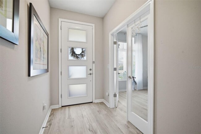 Foto del edificio - 31477 Westbury Ests Ave