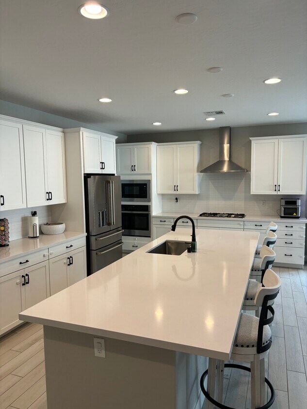 Foto principal - 104 Barton Bay Ave