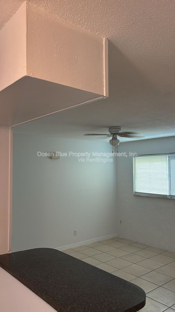 Foto del edificio - 1942 Passaic Ave