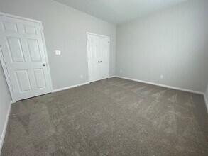 Building Photo - 1055 Rd 5736