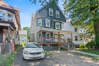 Building Photo - 110 Park Ave