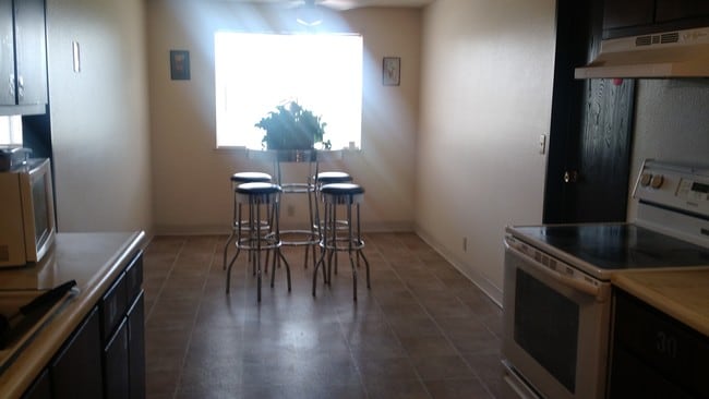 Kitchen - 1205 Beech St