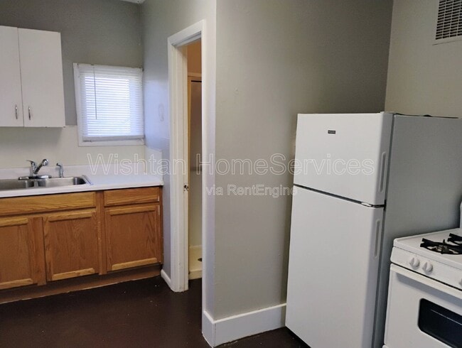 Foto del edificio - 615 N Avery St