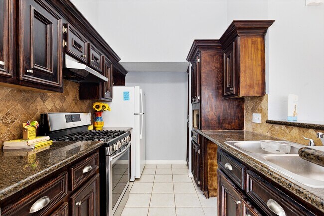 Foto del edificio - 11514 Gullwood Dr