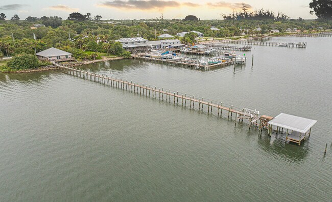 Photo - 1716 Indian River Dr House