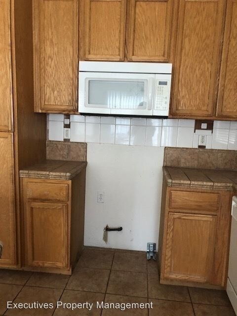 Foto del edificio - 354 Liveoak Way