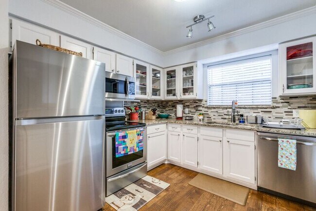 Photo - 5335 Bent Tree Forest Dr Apartment