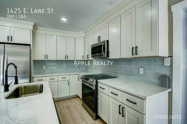 Foto del edificio - 1425 E Lane St