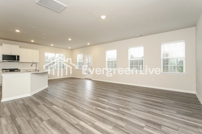 Foto del edificio - 5603 Hydrangea St