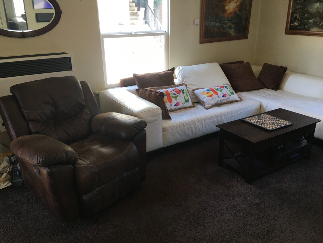 Building Photo - 5333 Smiley Dr