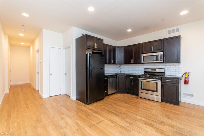 Building Photo - 4 br, 2 bath Duplex - 1817 W Master ST Unit A