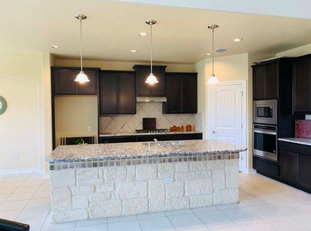 Foto del edificio - 8514 Kallison Arbor