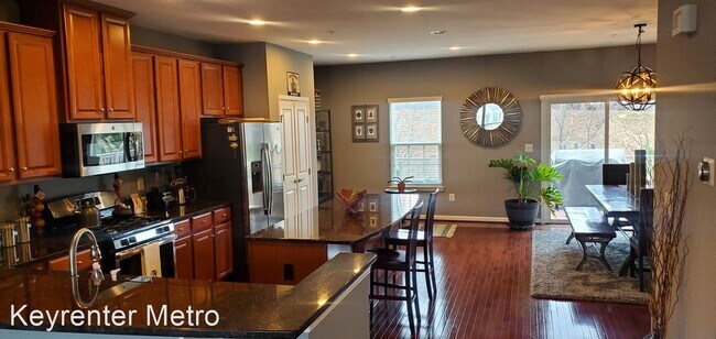 Foto del edificio - 3 br, 3 bath House - 6212 Halsted Ave