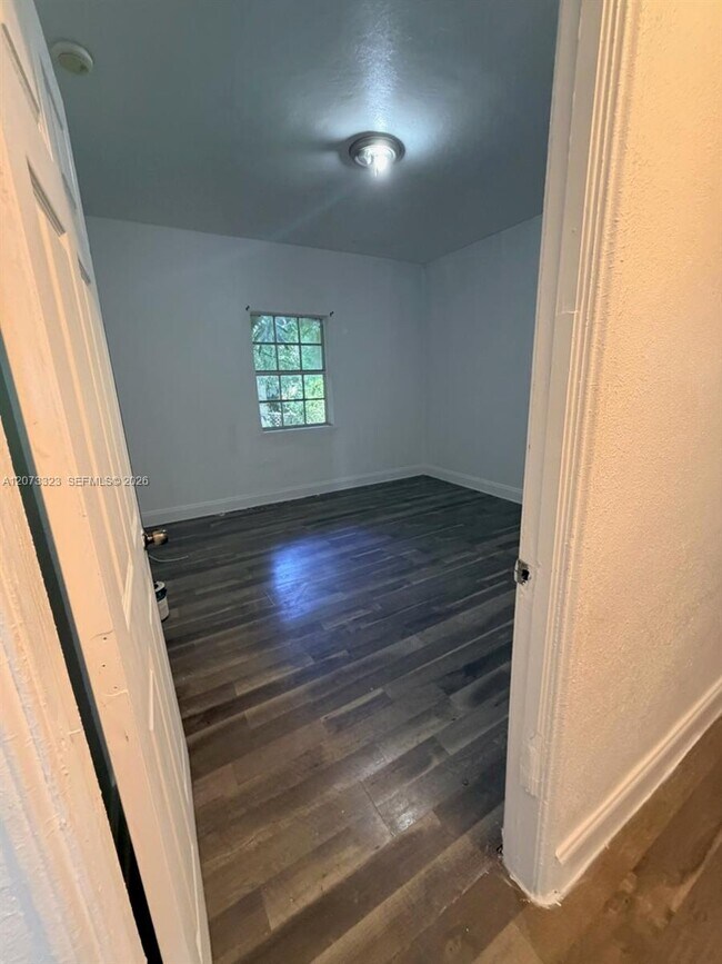 Foto del edificio - 786 NW 75th St