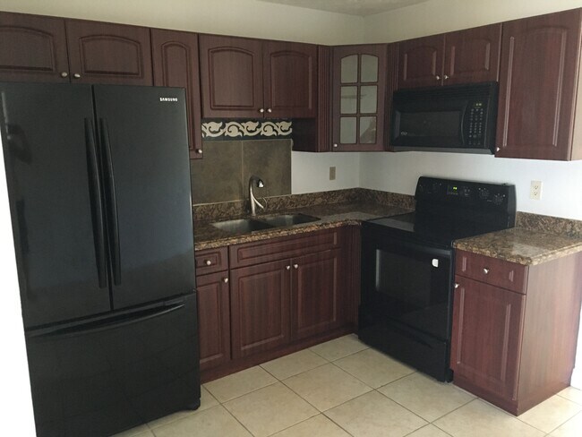 Kitchen - 4824 SE Grouper Ave