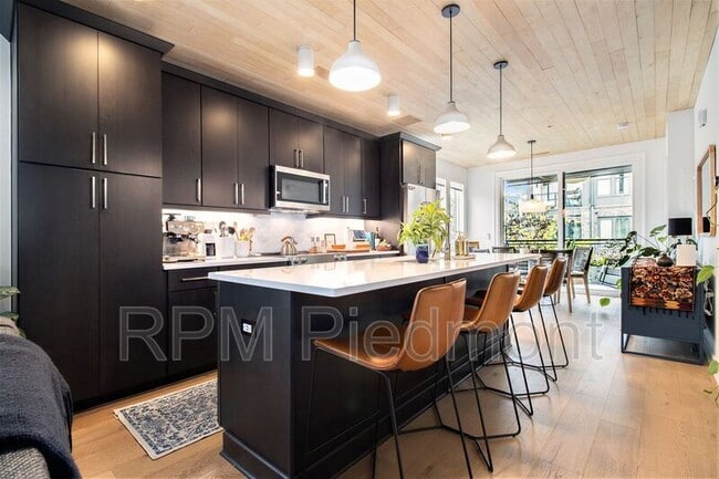 Photo - 395 Pratt Dr SE Apartment