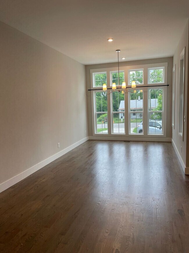 Building Photo - Stylish East Nashville Home minutes to Dow...
