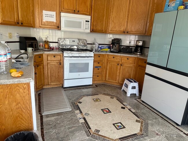Building Photo - 13630 Onyx Ct