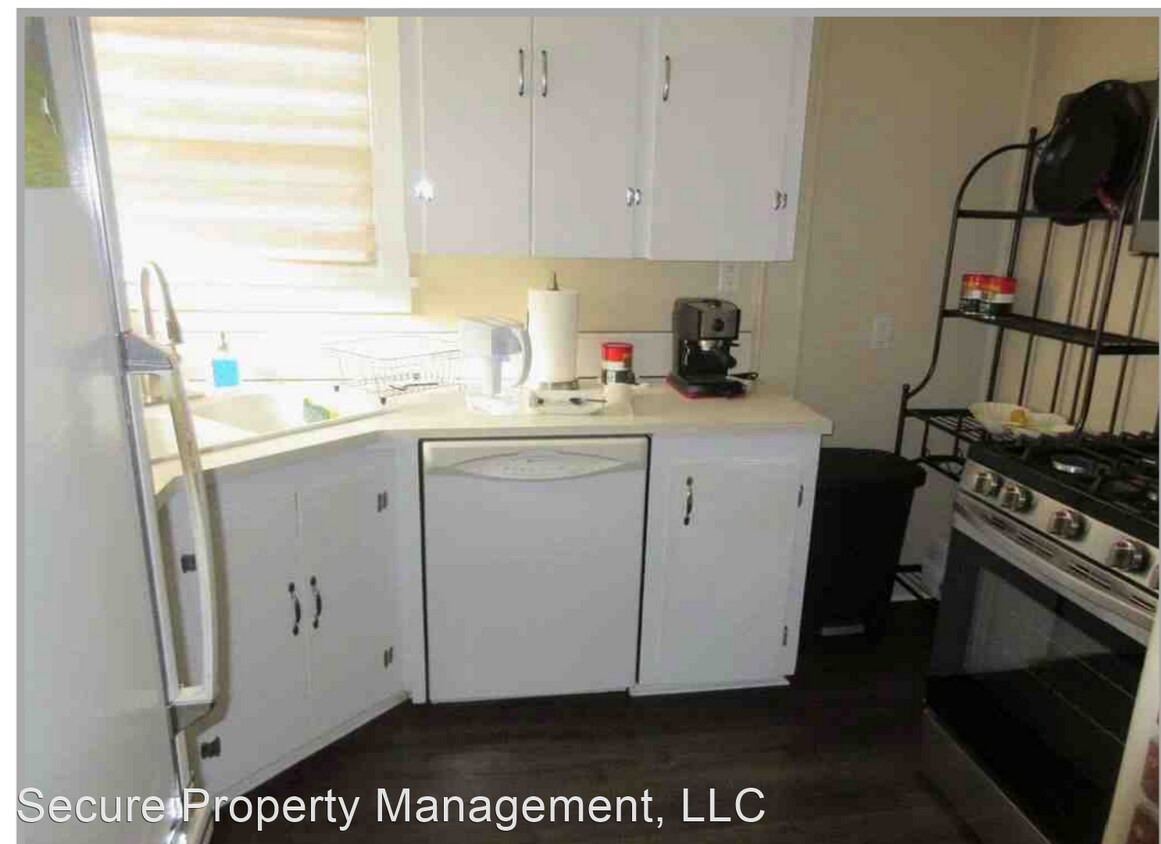 Foto del edificio - 3 br, 1 bath House - 333 E Ridgeway Ave