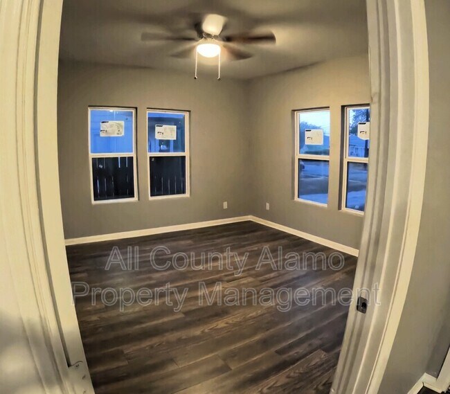 Foto del edificio - 510 Roseborough St