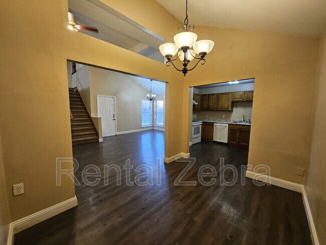 Foto del edificio - 1405 Paintbrush St