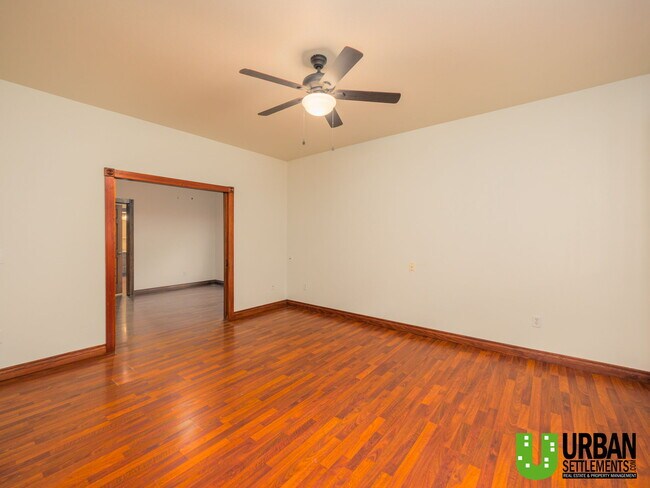 Foto del edificio - 1511 W Gardner Ave