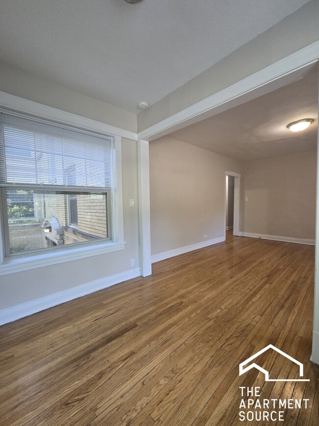 Building Photo - 558 Elmwood Ave