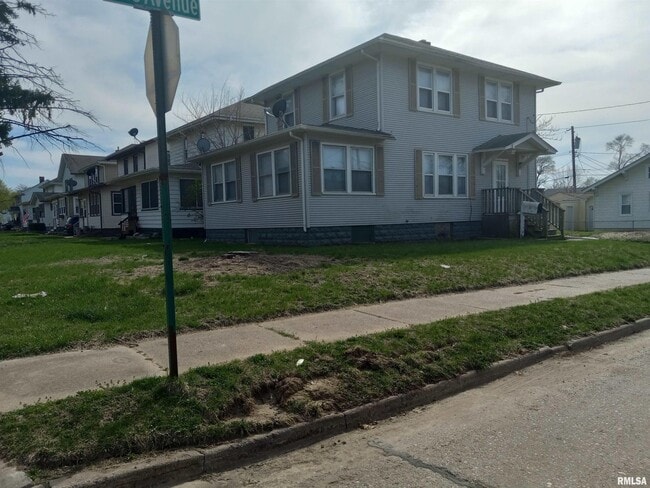 Building Photo - 1130 20th Ave