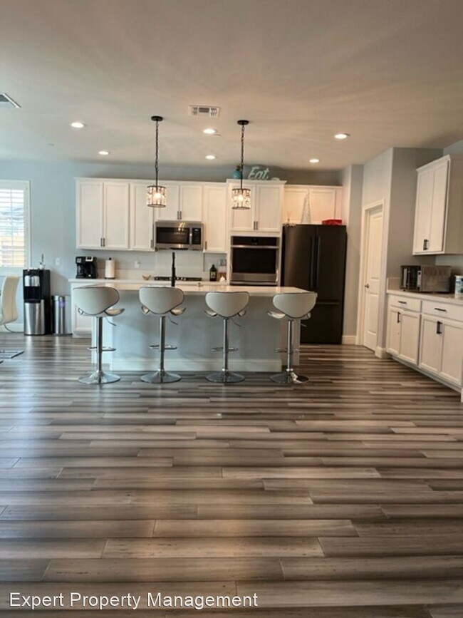 Building Photo - 4 br, 2 bath House - 691 Lovejoy Ln
