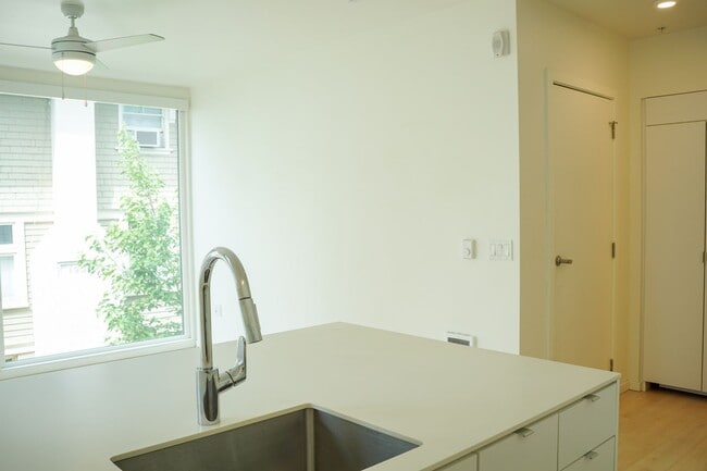 Photo - Modern 2nd Floor Corner Studio with D/W & Washer/Dryer! Apartment