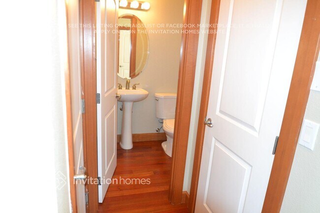 Building Photo - 13824 172nd Pl E