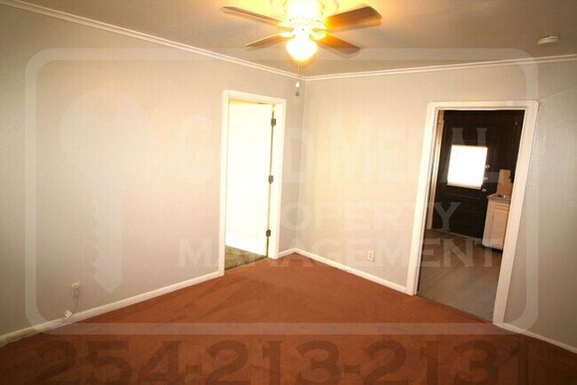 Foto del edificio - 625 Brook Dr