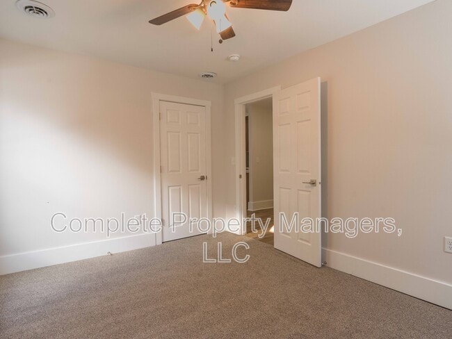 Foto del edificio - 821 Jefferson Ave