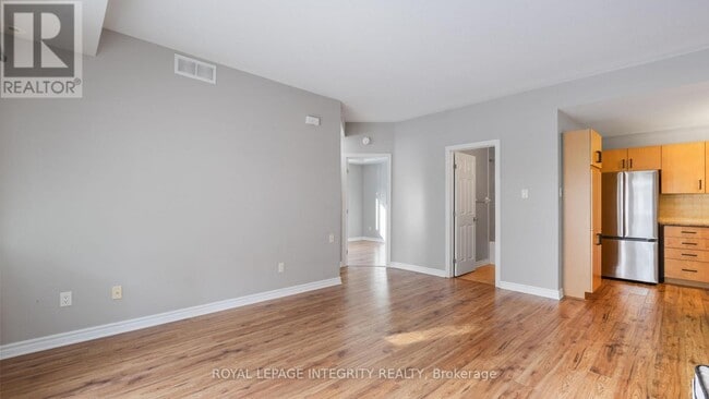 Photo du bâtiment - 1107 Stittsville Main St