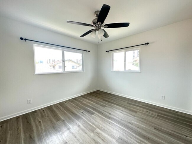 Foto del edificio - 3 Bedroom, 2 Bathroom House (Makiki / Puna...