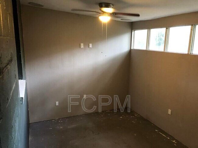 Building Photo - 6710 Helston Ct