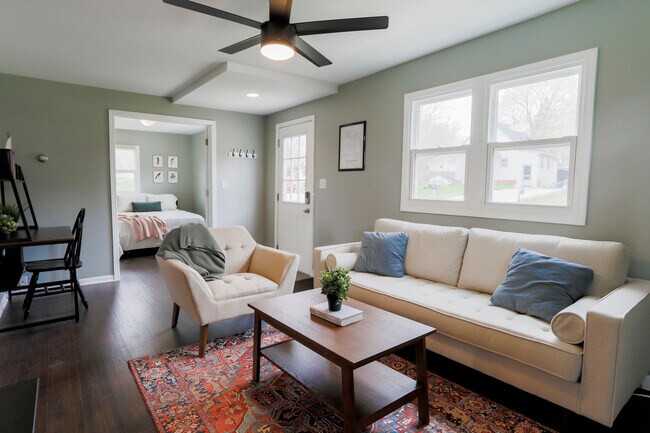 Foto del edificio - 3153 Lockwood Blvd