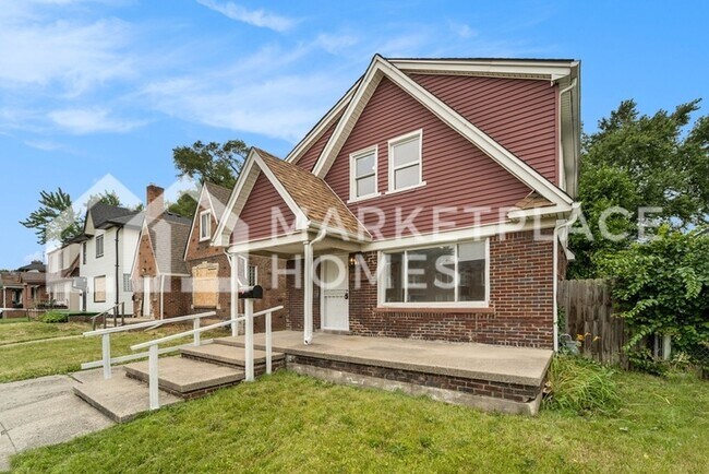 Building Photo - 14732 Woodmont Ave