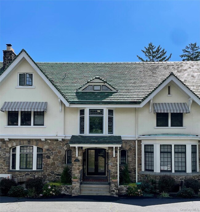 Foto del edificio - 139 S Broadway