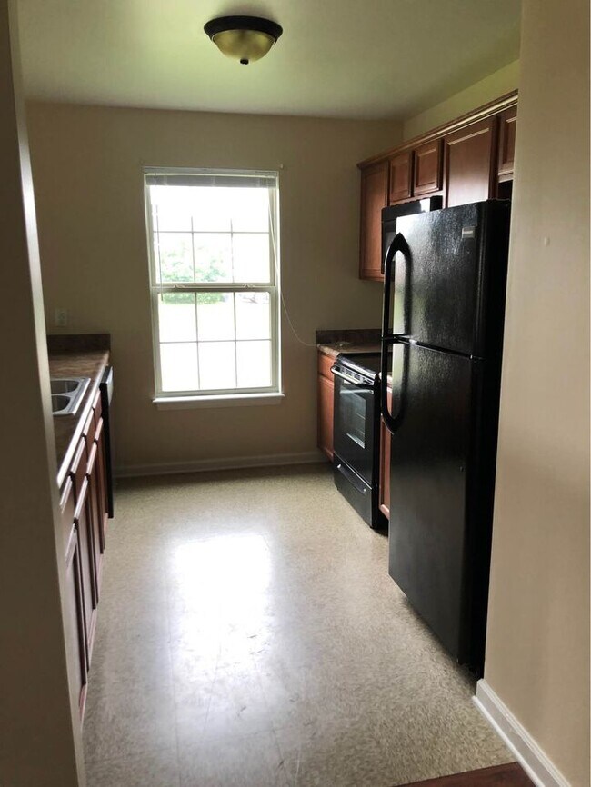 Foto del edificio - 706 Chatham Ct