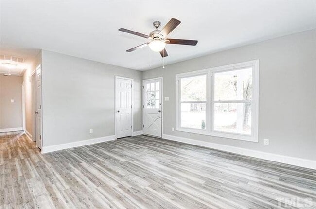 Building Photo - 3113 Idlewood Village Dr