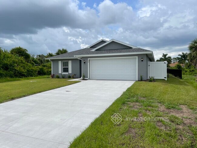 Building Photo - 130 Lantana Rd
