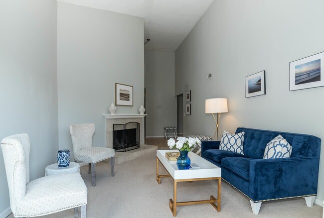 Foto del edificio - 54 Rowayton Woods Dr