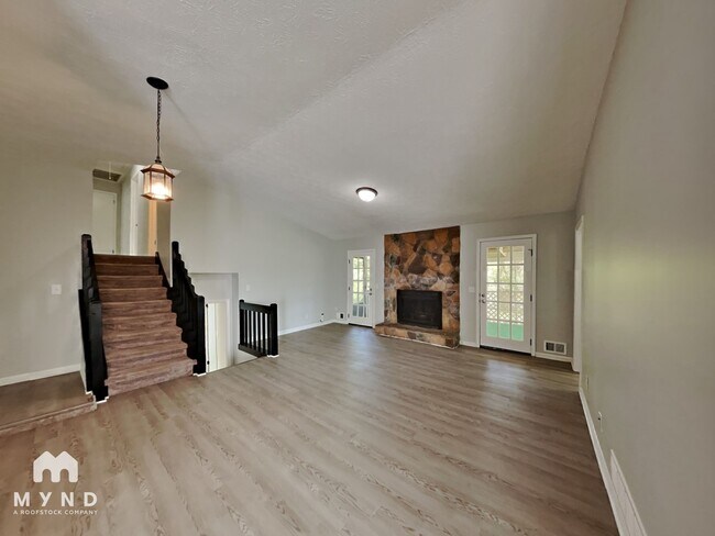 Building Photo - 276 Grist Mill Ln
