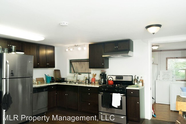 Building Photo - 902 Dryden Ct