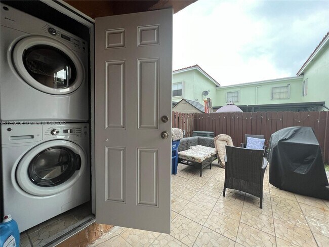 Foto del edificio - 1187 NW 124th Ave